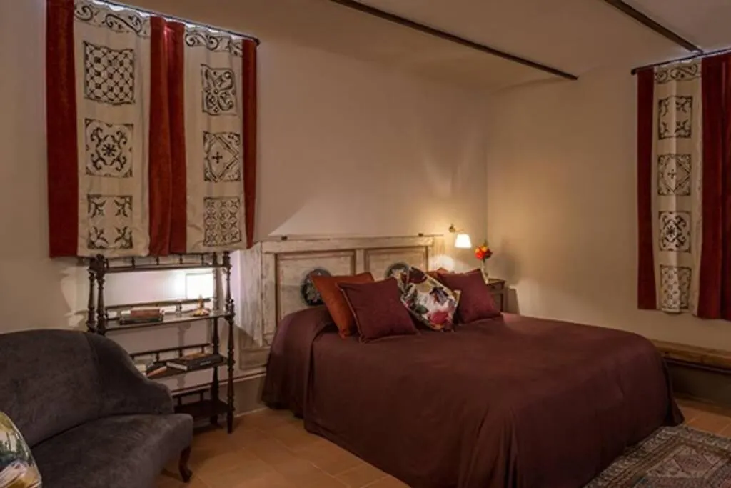 Villa Leopoldina - Pomaio Wines & Hospitality Arezzo 0*,  Italia